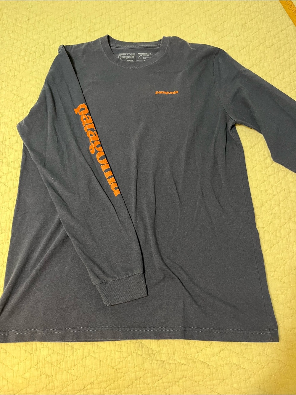 Patagonia Men's Long-Sleeve Logo Tee - navy with Orange Logo. Large